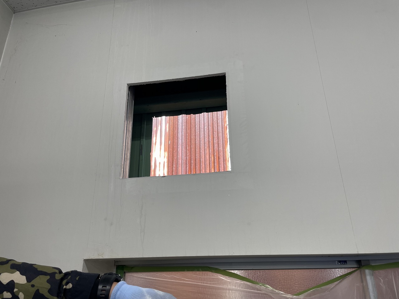 壁開口設置