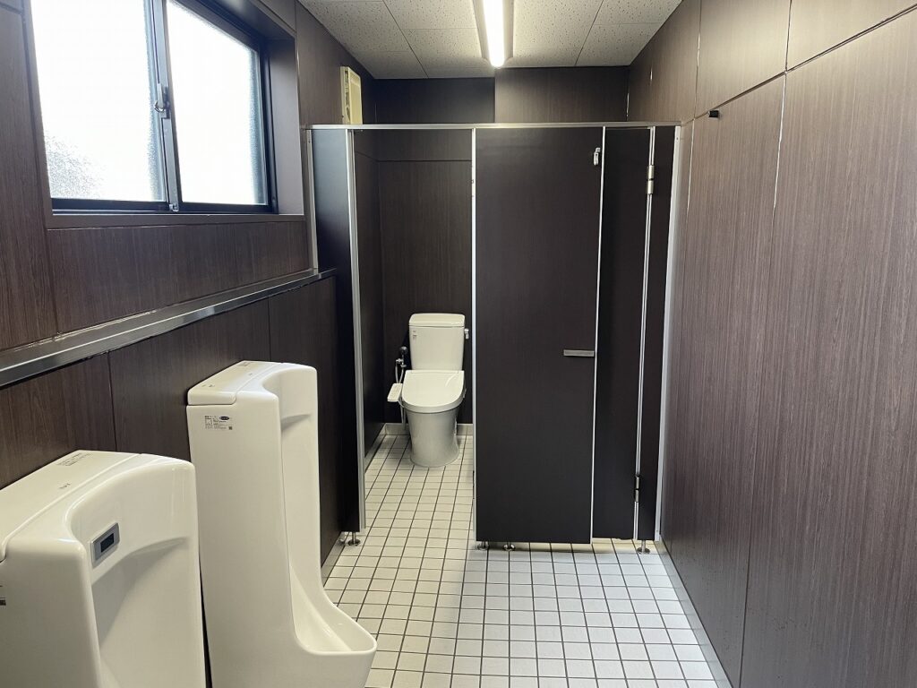 従業員トイレ改修工事 - 工場の建築・工事・改修 ・修繕・メンテナンス|製造現場まるごとサポート!
